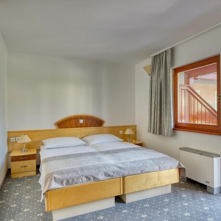 Garni Hotel Zvon Zrece Bagian luar foto