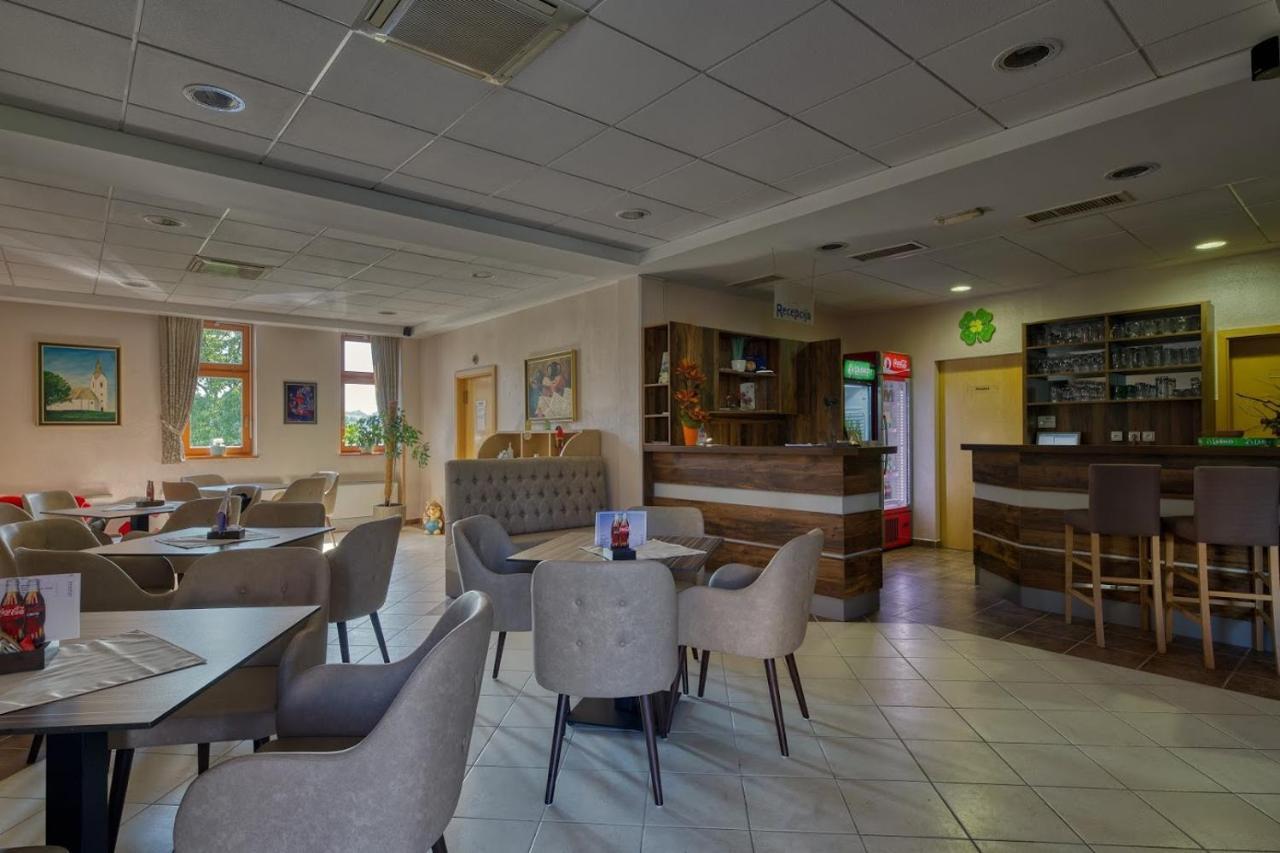 Garni Hotel Zvon Zrece Bagian luar foto