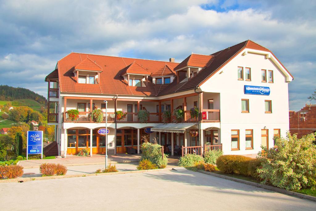 Garni Hotel Zvon Zrece Bagian luar foto